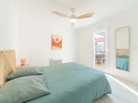 Les Patios de Flore Отели в г. Мимизан