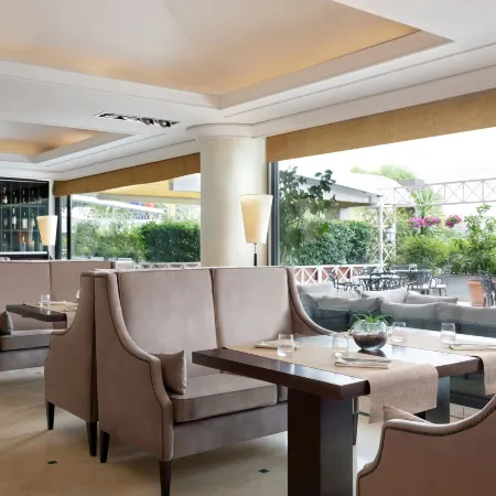 Courtyard by Marriott Rome Central Park Отели рядом с достопримечательностью «Трионфале»