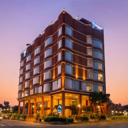 Best Western Merrion Отели рядом с достопримечательностью «Колледж Хальса»
