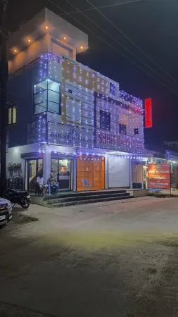 Hotel Shivalay Palace,Maheshwar Отели в г. Махешвар