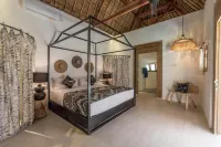 The Beach Villa Hoteles en Sigar Penjalin