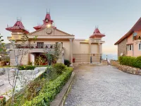 Radisson Hotel Shimla Hotels near The Ridge