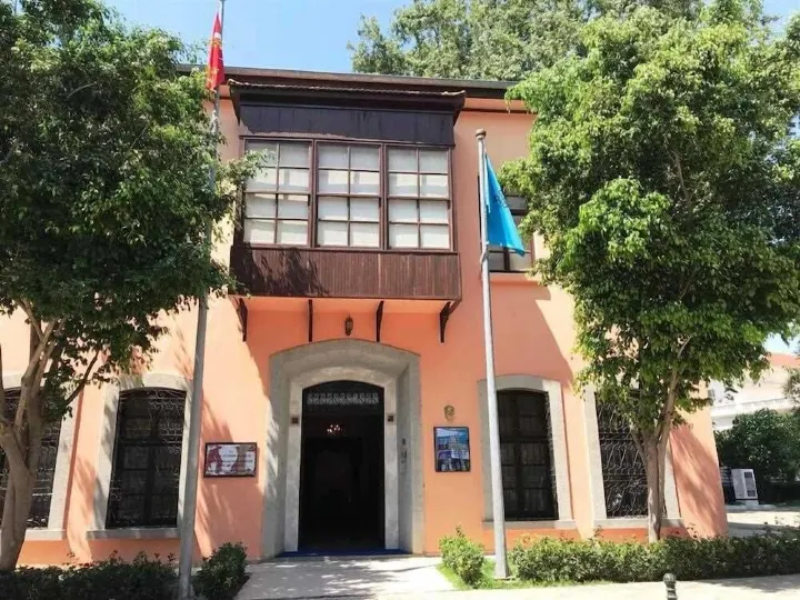 Mevre Hotel