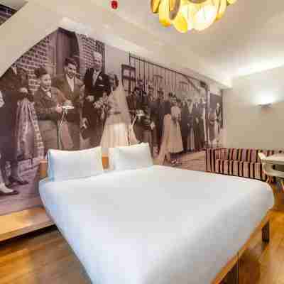 Kruisherenhotel Maastricht - Oostwegel Collection, Member of Design Hotels Rooms