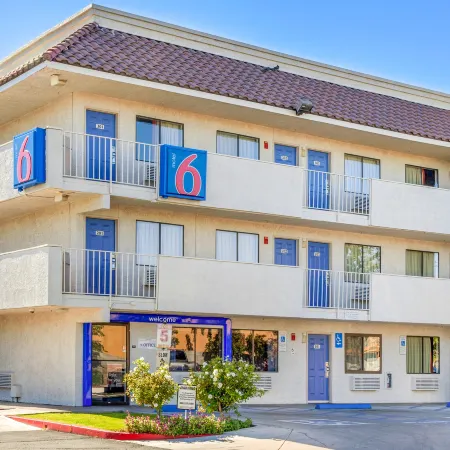 Motel 6 Phoenix, AZ - West