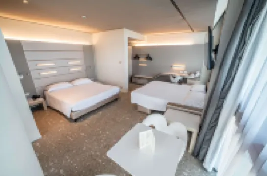 โรงแรมเบสท์เวสเทิร์นพลัส เน็ตทาวเวอร์ ปาโดวา