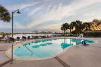 The Waterfront Inn - Pools