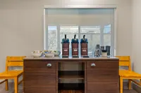 Country Inn & Suites by Radisson, Asheville at Asheville Outlet Mall, NC - breakfast