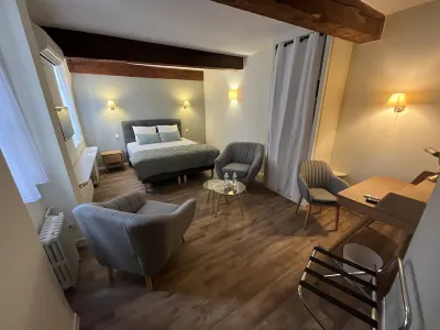 Le Clos d'Orange, Hotel & Ville de Provence Các khách sạn ở Uchaux