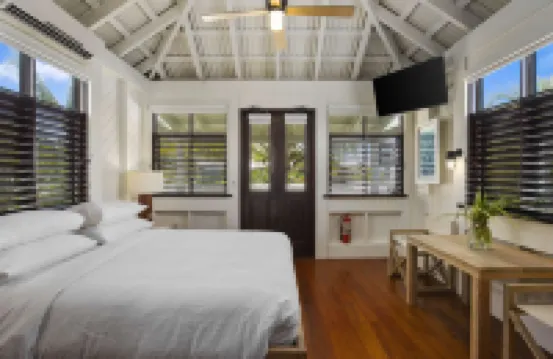 Mahogany Bay Resort & Beach Club, Curio Collection by Hilton