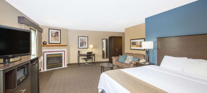 AmericInn by Wyndham Clear Lake Hotels in Clear Lake