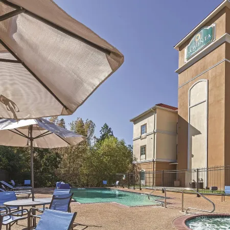 La Quinta Inn & Suites by Wyndham Palestine