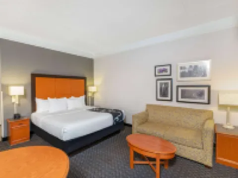 La Quinta Inn & Suites by Wyndham Pueblo Hotels in Pueblo