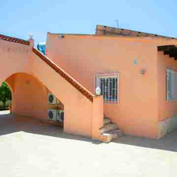 Sandra Hotel Exterior