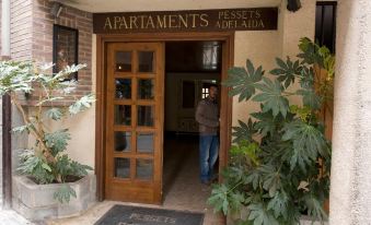 Apartamentos Pessets Adelaida