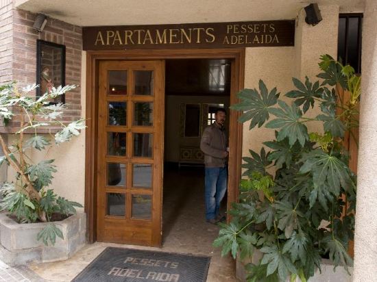Apartamentos Pessets Adelaida