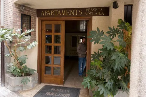 Apartamentos Pessets Adelaida