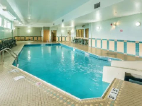 Comfort Inn & Suites Hotels in Salmon Arm