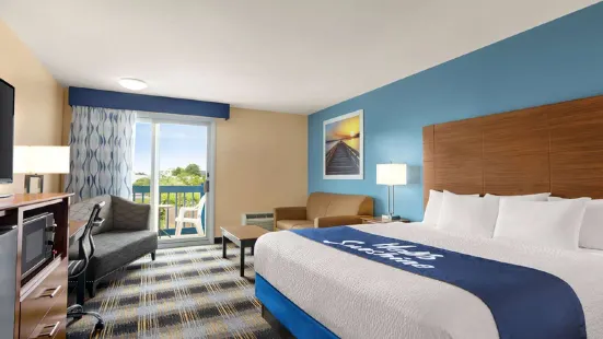 Days Inn by Wyndham Middletown/Newport Area