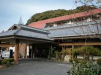 Hotel Nagato Harada Hôtels à proximité de la JR Nagatoshi station