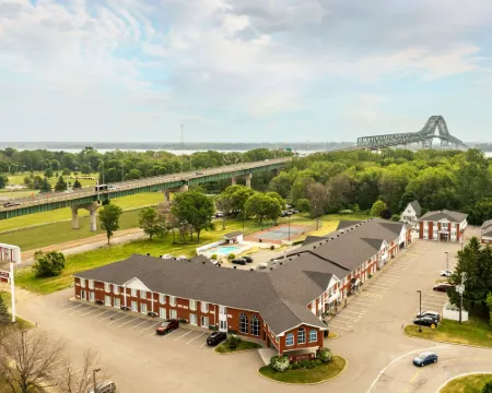 拉維歐列特套房-阿桑德連鎖酒店 三河城酒店