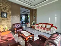RedDoorz @ Green Homestay Syariah Baubau Các khách sạn ở 