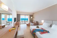 Kresten Royal Euphoria Resort - Parking