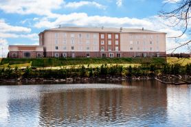 Holiday Inn Express & Suites ATLANTA ARPT WEST - CAMP CREEK by IHG