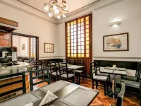 Flom Boutique Hotel Hotels near Via Maggio