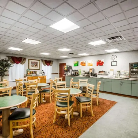 Spark by Hilton Sellersburg