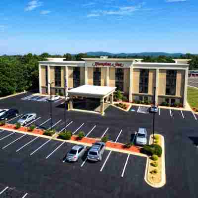 希爾頓歡朋飯店-溫泉城 Hotel Exterior
