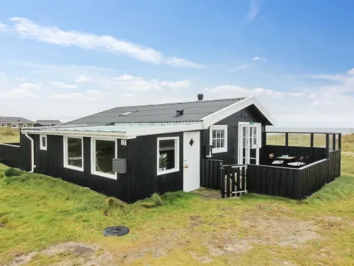 "Adina" - 50m from the Sea - 4-Star