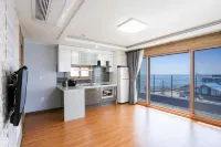 Yeongdeok Blue Road Town Ocean Jangsayeog附近的飯店