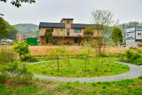 Yongin Unhak Pension