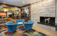 Fairfield Inn & Suites Peru Hotels in Deer Park Township