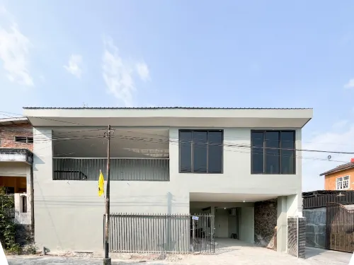 Reddoorz Near Makam Bung Karno Blitar