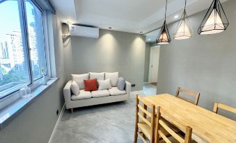Aishang Yijia Apartment (Gongping Road)