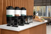 SpringHill Suites Fayetteville I 95 - Breakfast