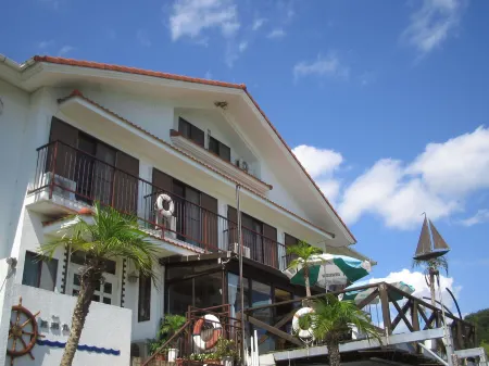 Pension Kuroshiomaru Отели рядом с достопримечательностью «Оливковый сад Усимадо»