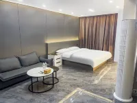 Yanji Shiguang Yanbian University Homestay (Yanhe Road Branch) - Condos
