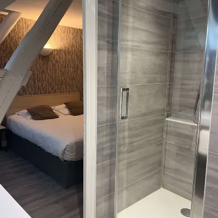 Hôtel de Troyes Отели рядом с достопримечательностью «Музей Сен-Луп»