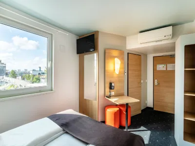 B&B HOTEL Weil am Rhein/Basel Hotel in zona Vitra Design Museum