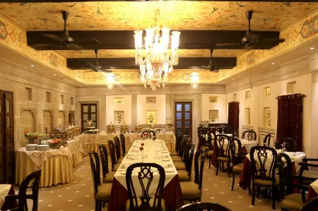 BrijRama Palace, Varanasi - by the Ganges