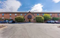 Extended Stay America Select Suites - St Louis - Westport - Craig Road Hotel dekat Missouri Baptist University