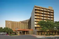 DoubleTree by Hilton Hotel Denver Hotels near Mike Wright Gallery