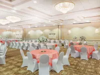 Wyndham Virginia Beach Oceanfront Hotels near Cavalier Park