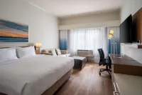 Courtyard Naples Hotel a Naples