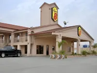 Super 8 by Wyndham Mont Belvieu/Baytown East