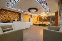 Prince Park Hotels near Lord Muniswaran Temple