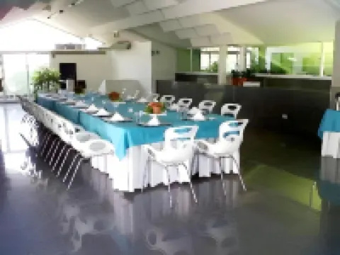 樹屋酒店 聖佩德羅蘇拉酒店